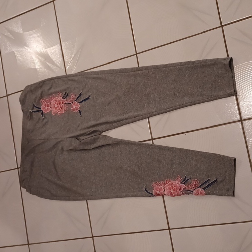 4/$60 Gray "Loose-Fit" Leggings With Pink Floral Embroidered Appliqué